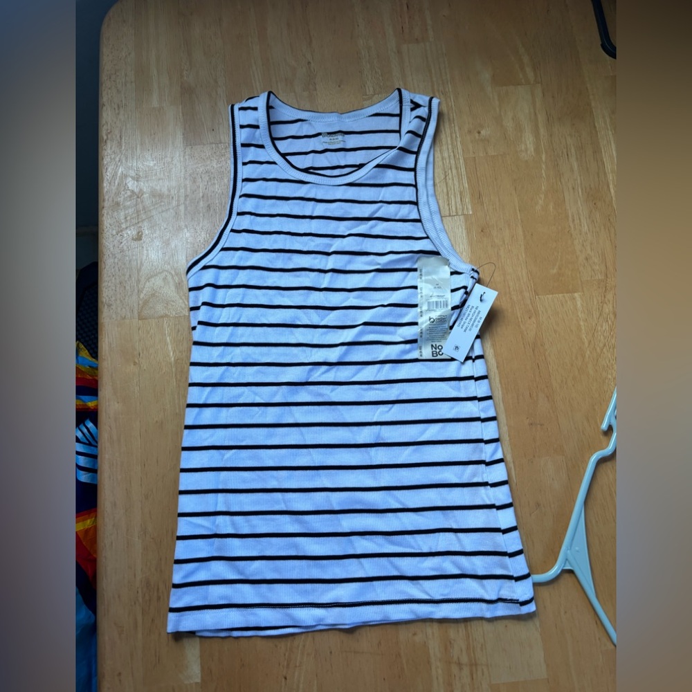 Size M women’s new with tags Striped Sleeveless Tank Top